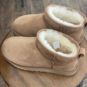 UGG Ultra Mini. Size 8.